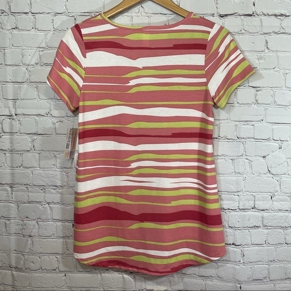 NWT LuLaRoe Classic Tee Extra Small - Picture 3 of 6
